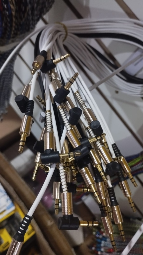 CABLE AUXILIAR PUNTA METAL EN L(TY-9004)